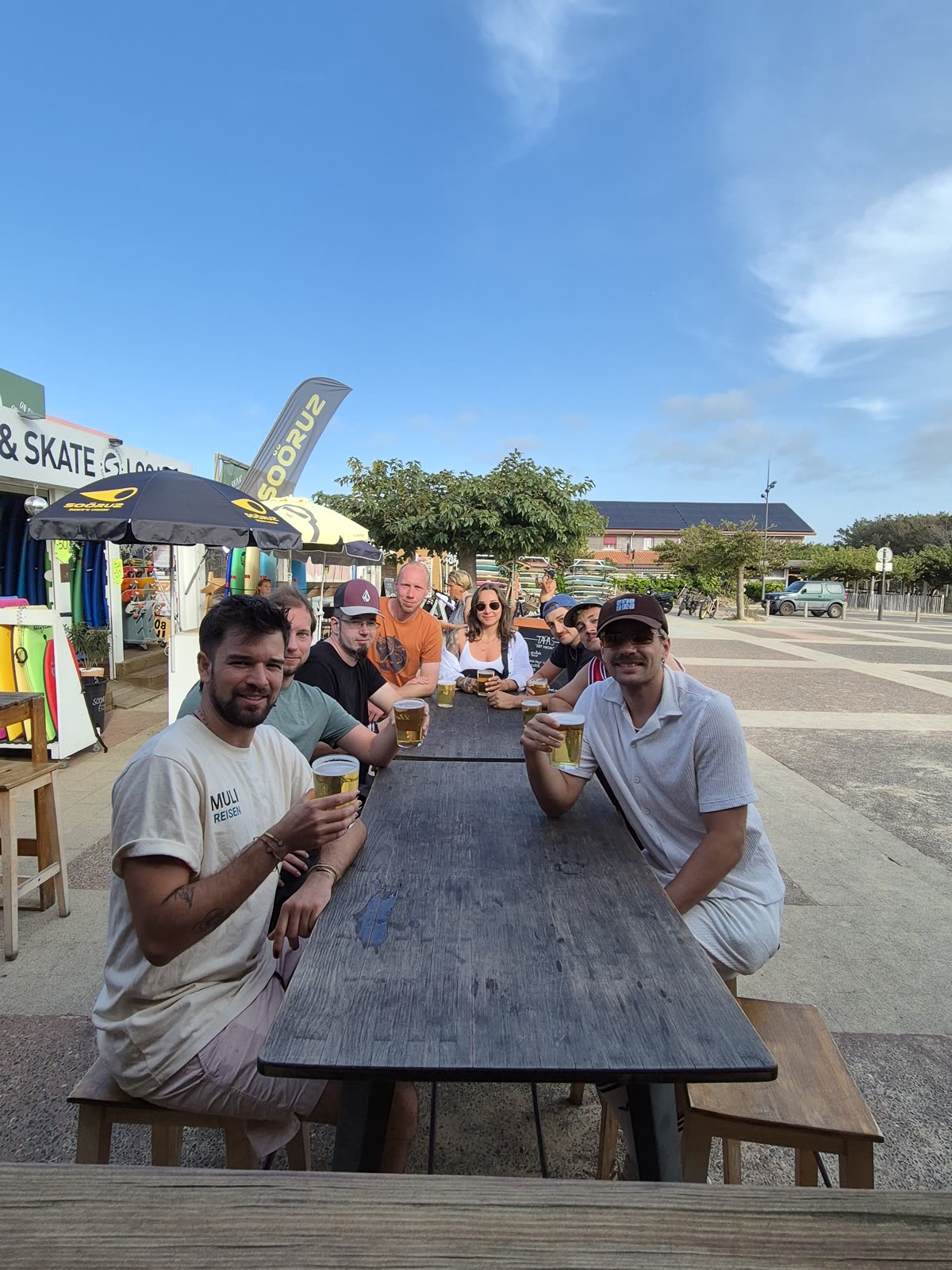 Mittagessen an der Promenade